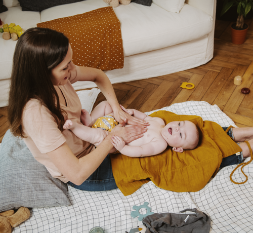 Massage_baby_1 - Mustela Belgium - 1