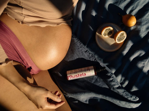 Essential care verzorgingsmelk striemen en versteviging - Mustela Belgium - 2