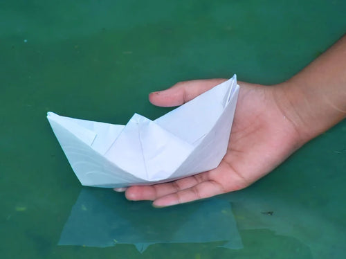 bateau-papier-eau - Mustela Belgium - 1